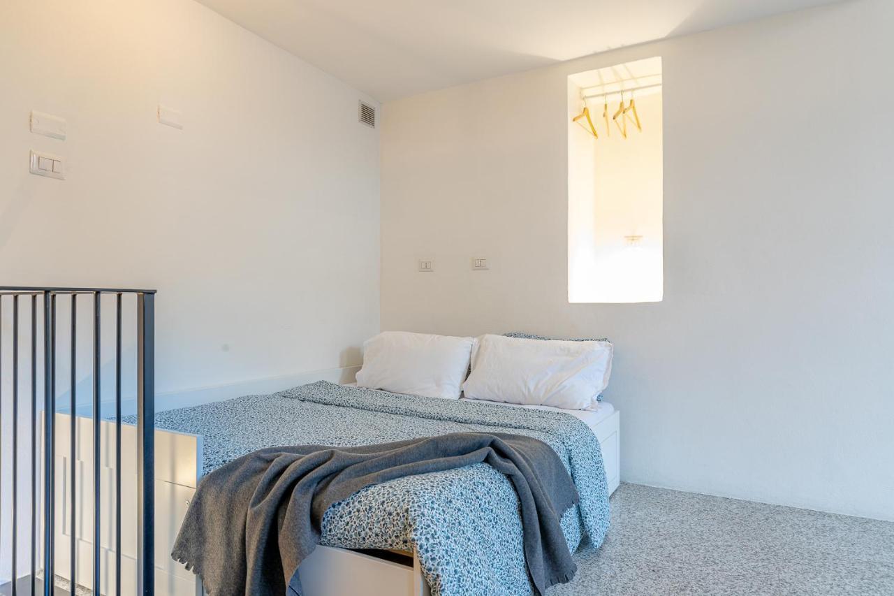 Moderno Loft A Due Passi Dal Lago Lejlighed Torno Eksteriør billede